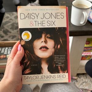 Daisy Jones & The Six Book